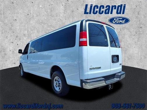 2019 GMC Savana 3500 LS