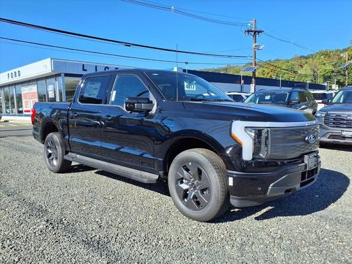 2025 Ford F-150 Lightning LARIAT