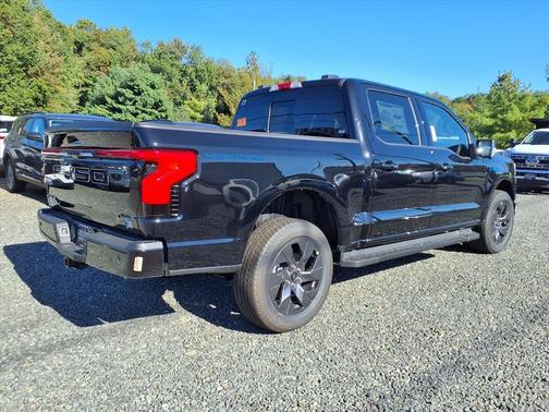 2025 Ford F-150 Lightning LARIAT