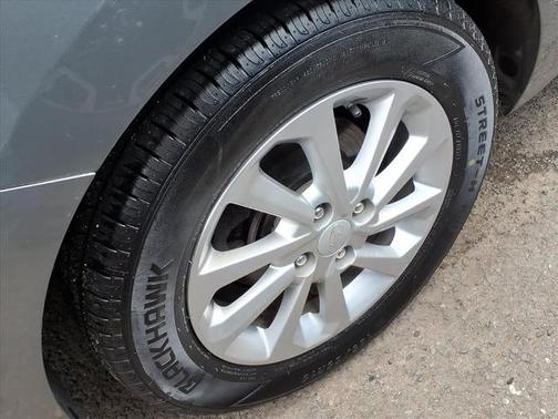 Forge Gray 2022 Hyundai Accent SEL