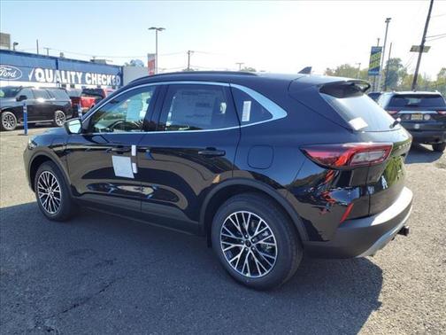 2023 Ford Escape PHEV SE