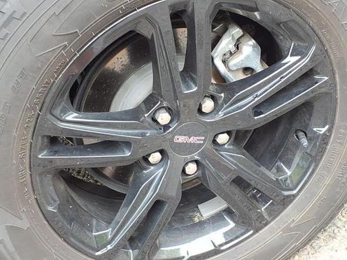 White Frost Tri-Coat 2023 GMC Terrain AT4
