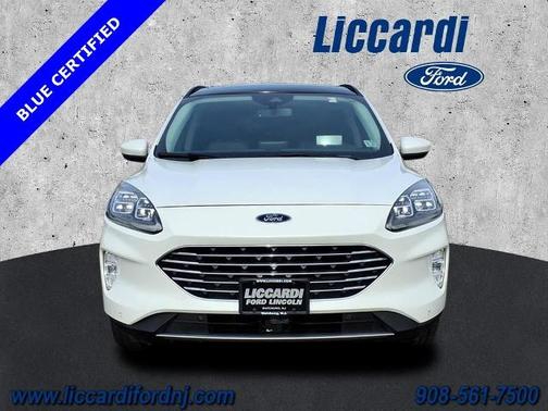 2022 Ford Escape TITANIUM