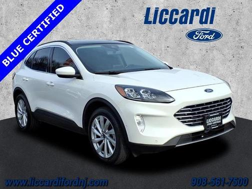 2022 Ford Escape TITANIUM