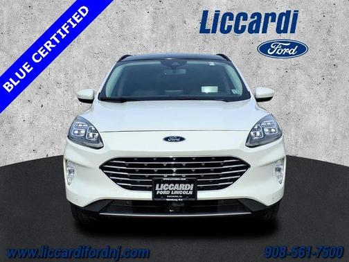 2022 Ford Escape TITANIUM