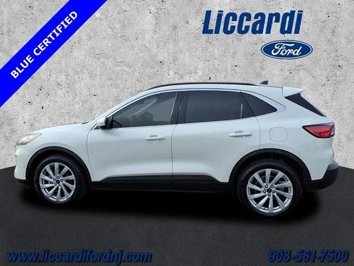 2022 Ford Escape TITANIUM