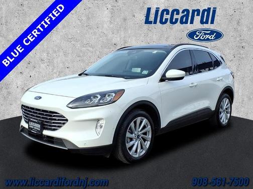 2022 Ford Escape TITANIUM