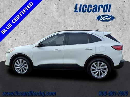 2022 Ford Escape TITANIUM