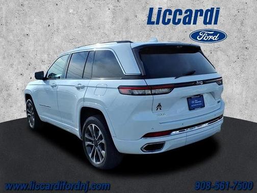 2022 Jeep Grand Cherokee OVERLAND