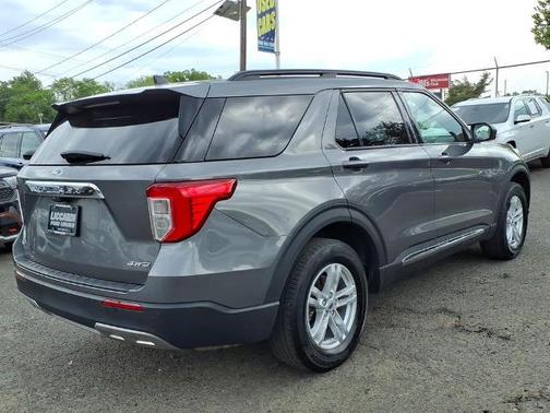 CARBONIZED GRAY METALLIC 2023 Ford Explorer XLT