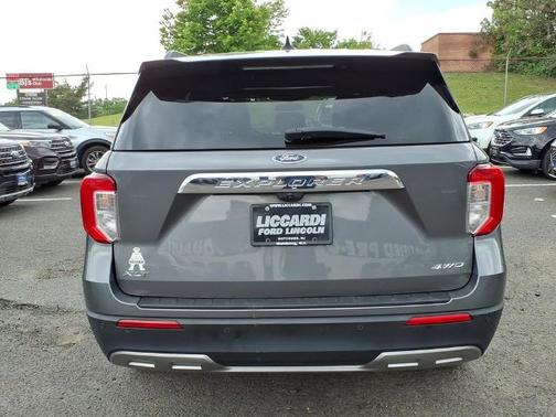 CARBONIZED GRAY METALLIC 2023 Ford Explorer XLT