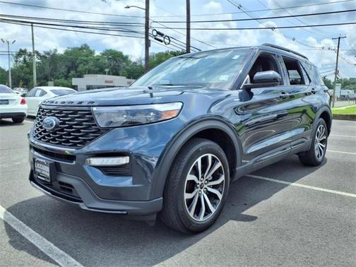 2022 Ford Explorer ST-Line