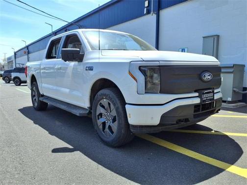 2025 Ford F-150 Lightning Flash