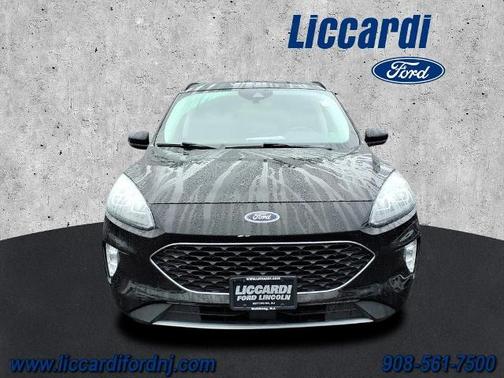 AGATE BLACK METALLIC 2022 Ford Escape TITANIUM