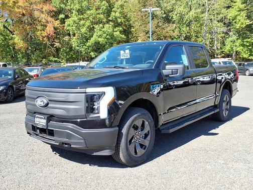 2025 Ford F-150 Lightning Pro