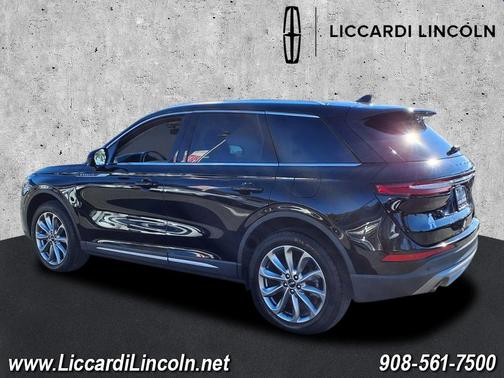 2022 Lincoln Corsair Standard