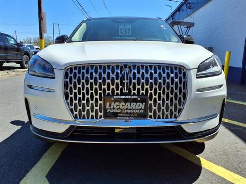 2025 Lincoln Corsair Premiere