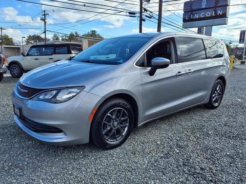 2017 Chrysler Pacifica Touring