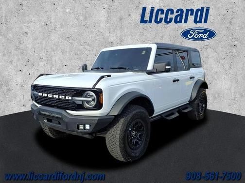 OXFORD WHITE 2023 Ford Bronco WILDTRAK
