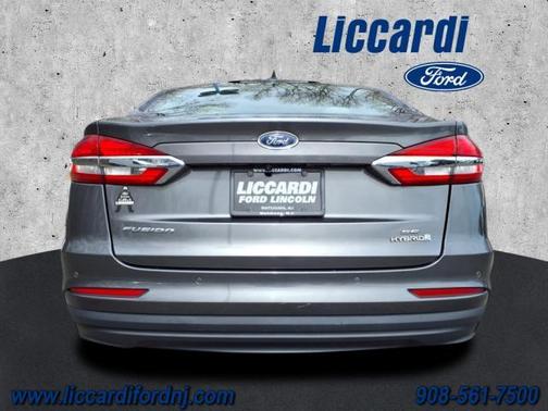 2019 Ford Fusion Hybrid SE