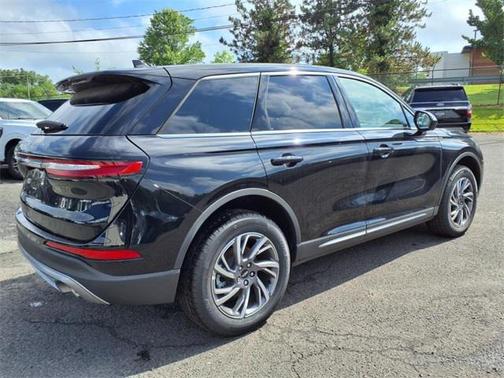 2025 Lincoln Corsair Premiere
