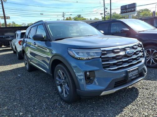 2025 Ford Explorer Active