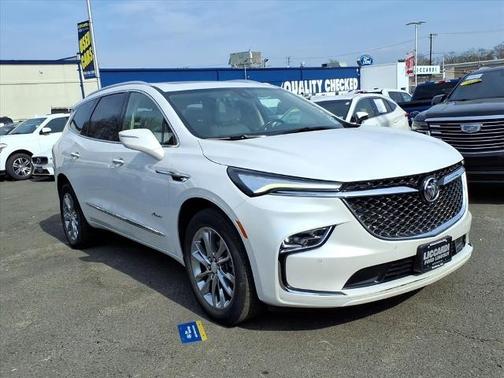 White Frost Tri-Coat 2022 Buick Enclave AVENIR