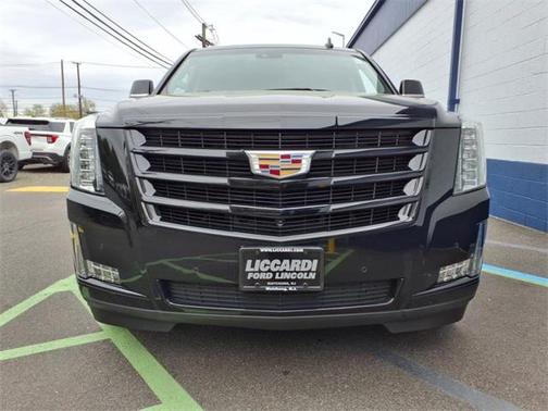 2019 Cadillac Escalade Luxury