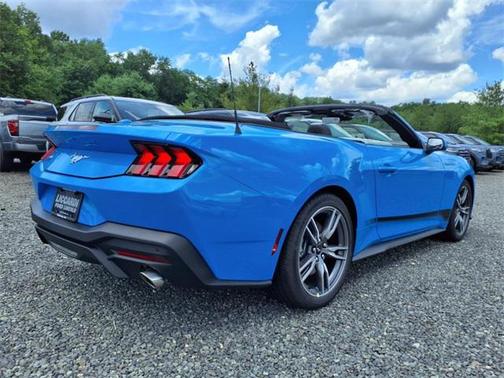 2025 Ford Mustang EcoBoost