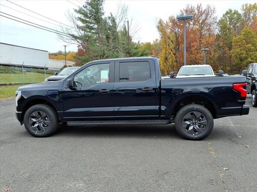 2025 Ford F-150 Lightning Pro