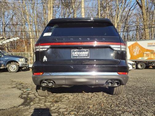 2025 Lincoln Aviator Premiere