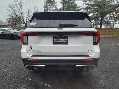 2025 Ford Explorer Platinum