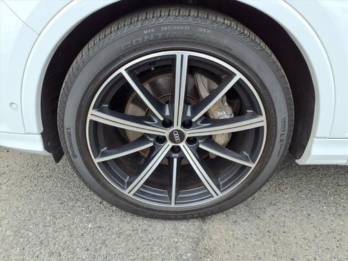2021 Audi Q7 55 Prestige