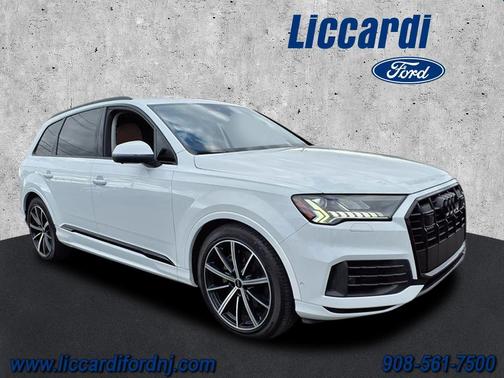 2021 Audi Q7 55 Prestige