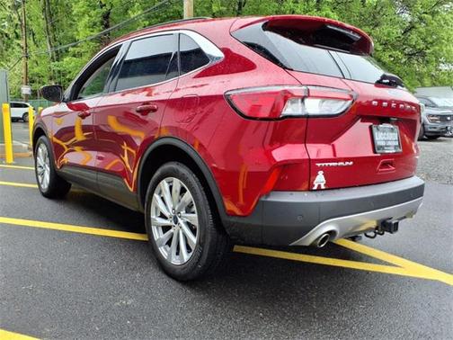 2022 Ford Escape Titanium