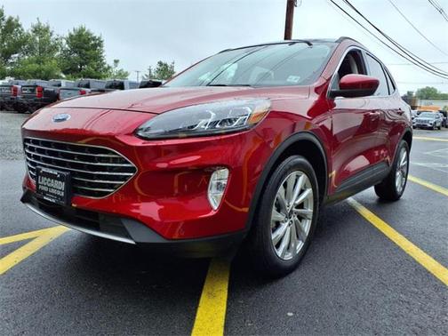 2022 Ford Escape Titanium