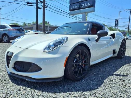 2015 Alfa Romeo 4C Base