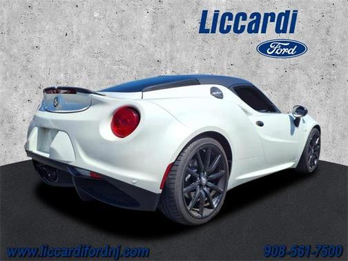 2015 Alfa Romeo 4C Base
