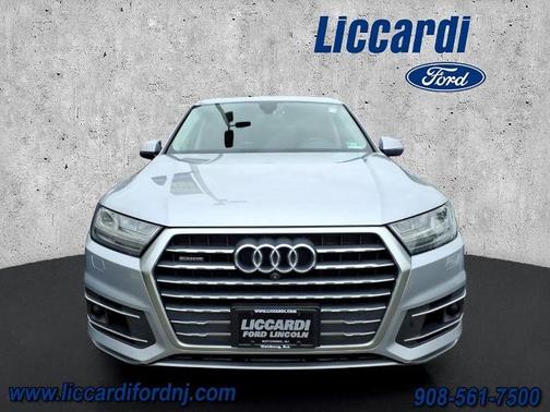 Florett Silver Metallic 2018 Audi Q7 3.0T QUATTRO PRESTIGE