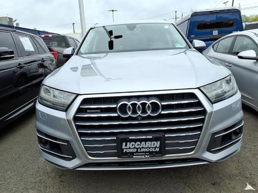 Florett Silver Metallic 2018 Audi Q7 3.0T QUATTRO PRESTIGE