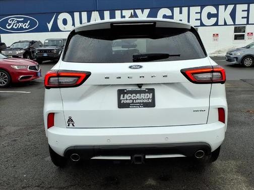 2023 Ford Escape ST-LINE SELECT