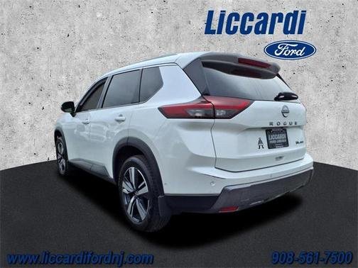 2024 Nissan Rogue SL