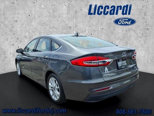 MAGNETIC METALLIC 2019 Ford Fusion SE