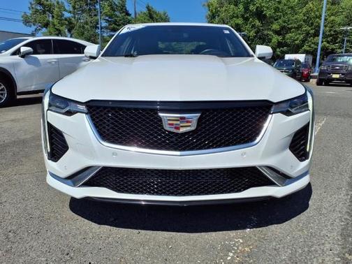 2022 Cadillac CT4 SPORT