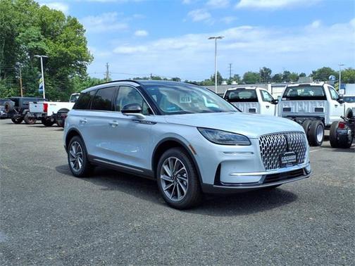 2025 Lincoln Corsair Premiere