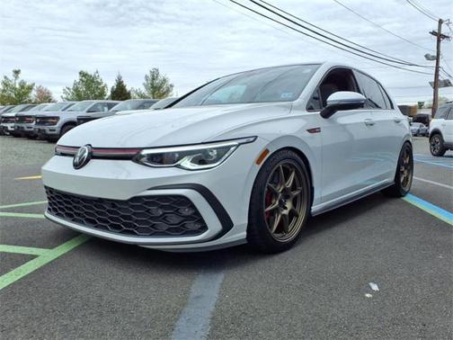 2022 Volkswagen Golf GTI 2.0T SE DSG