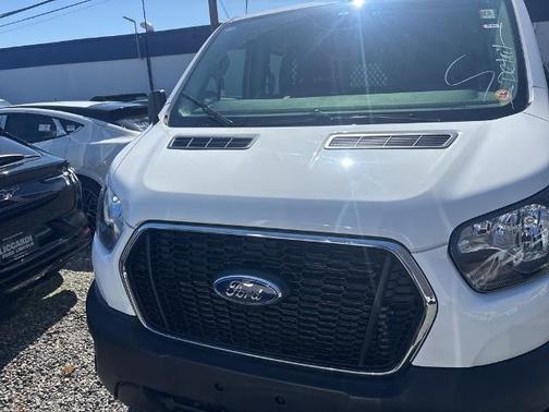 OXFORD WHITE 2024 Ford Transit-250 BASE