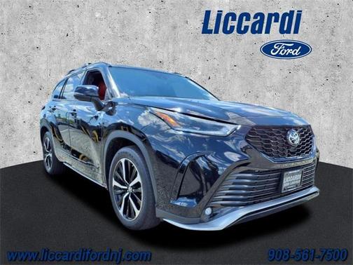 2022 Toyota Highlander XSE