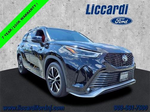 2022 Toyota Highlander XSE