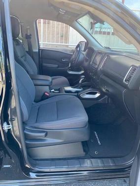 Super Black 2023 Nissan Frontier SV
